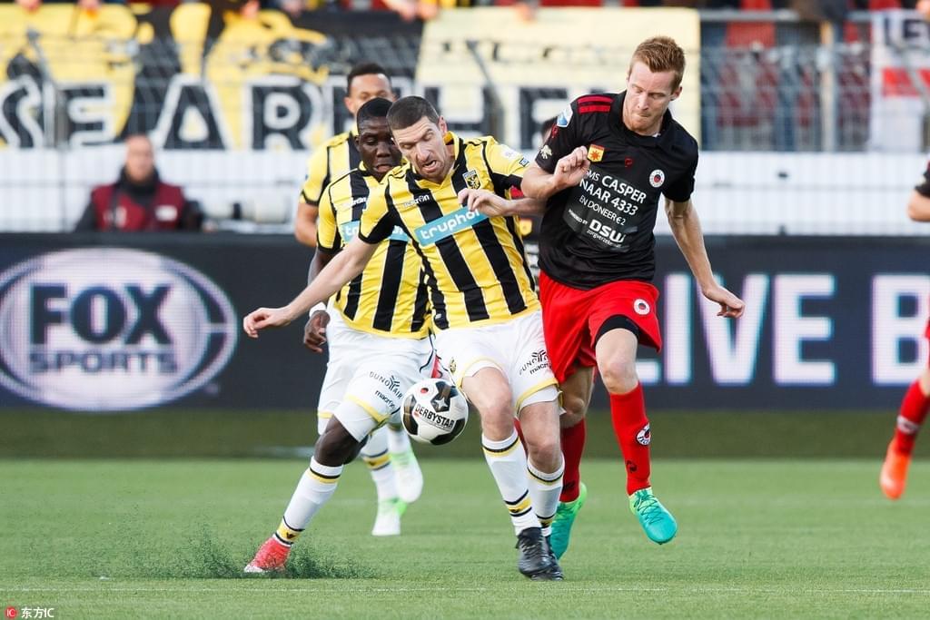 巴列卡诺主帅：巴萨赢得比赛是合理的，虽然这么说让我不爽