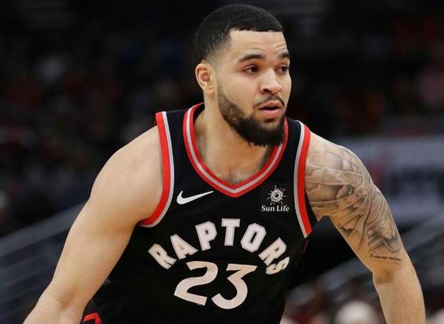 进攻拉开空 进攻拉开空